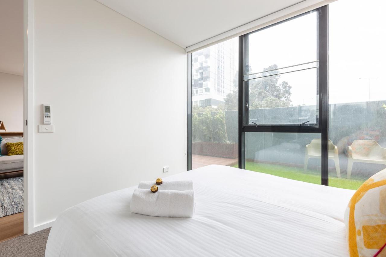 ☆Of Southbank☆Light Filled Apartment☆Huge Private Terrace With City Views☆Parking☆Pool☆Gym☆Wifi Melbourne Dış mekan fotoğraf