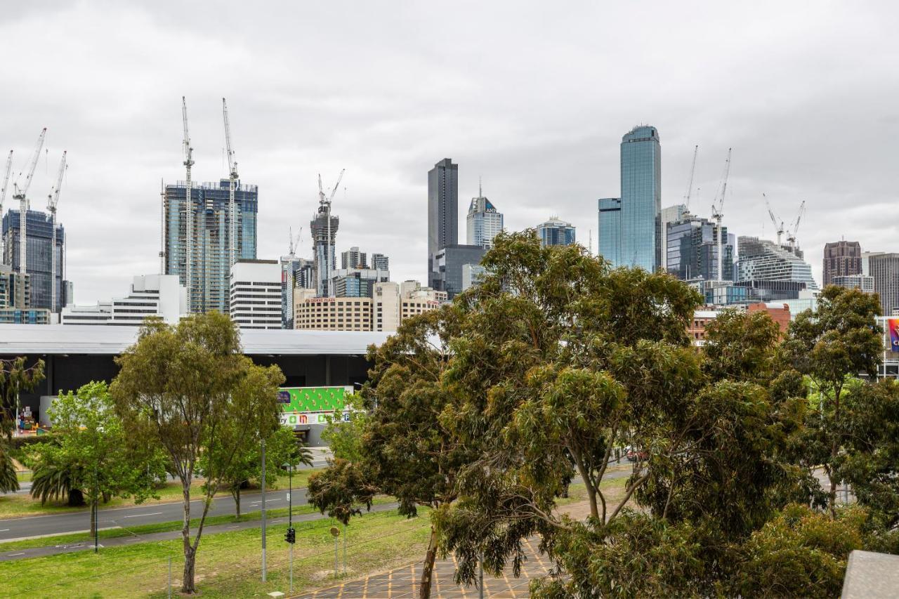 ☆Of Southbank☆Light Filled Apartment☆Huge Private Terrace With City Views☆Parking☆Pool☆Gym☆Wifi Melbourne Dış mekan fotoğraf