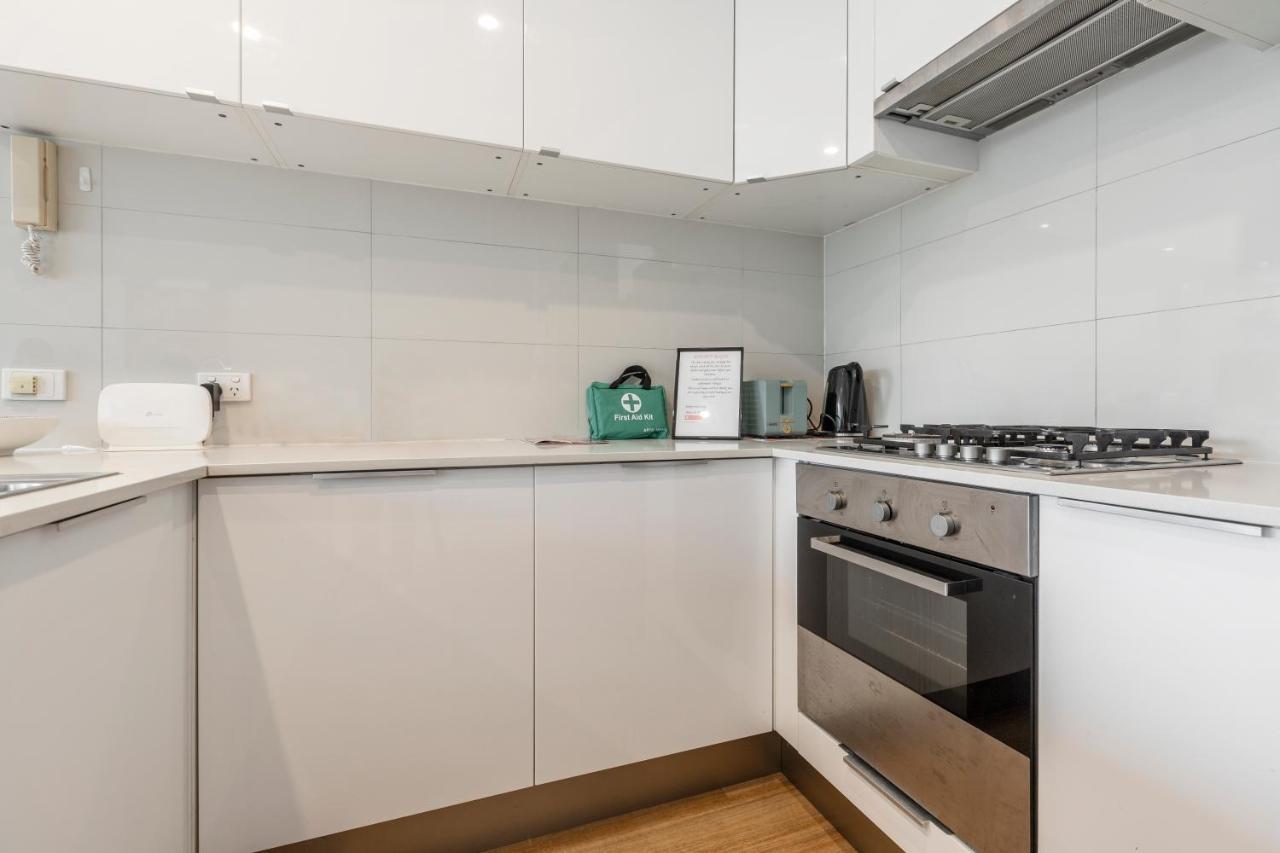 ☆Of Southbank☆Light Filled Apartment☆Huge Private Terrace With City Views☆Parking☆Pool☆Gym☆Wifi Melbourne Dış mekan fotoğraf